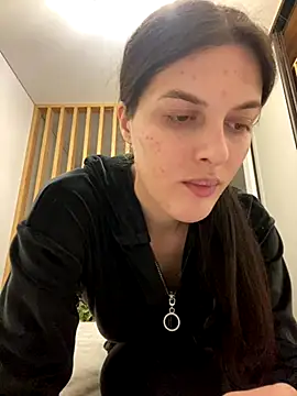 Snapshot of little_belucci chatting on October 24, 2:13 pm little belucci online show from October 24, 2:13 pm