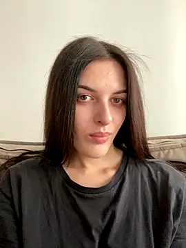 Snapshot of little_belucci chatting on November 14, 1:32 pm little belucci online show from November 14, 1:32 pm