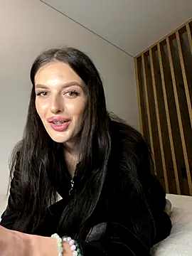 Snapshot of little_belucci chatting on November 22, 2:38 pm little belucci online show from November 22, 2:38 pm