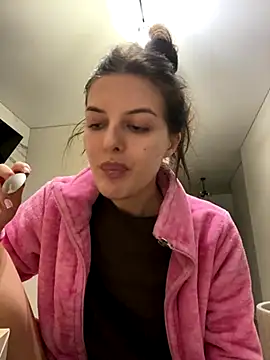 Snapshot of little_belucci chatting on December 3, 2:48 pm little belucci online show from December 3, 2:48 pm