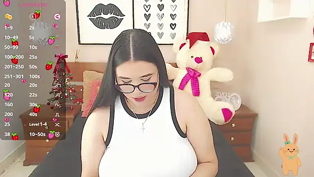 Snapshot of miss_linda_ chatting on December 24, 4:51 pm miss linda  online show from December 24, 4:51 pm
