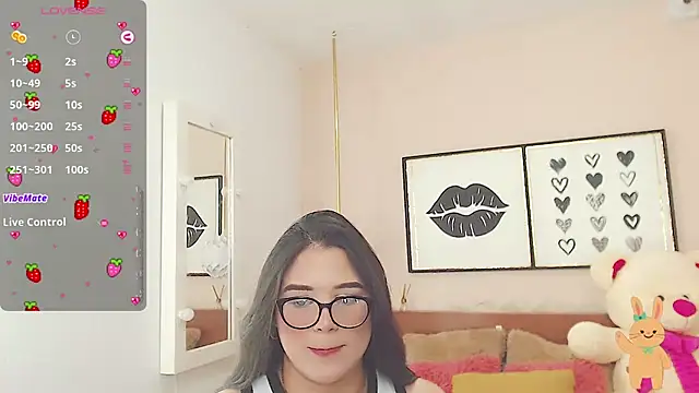 Snapshot of miss_linda_ chatting on January 8, 7:56 pm miss linda  online show from January 8, 7:56 pm