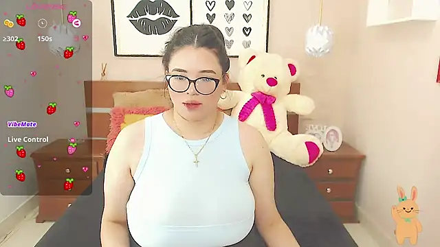Snapshot of miss_linda_ chatting on January 17, 7:49 pm miss linda  online show from January 17, 7:49 pm