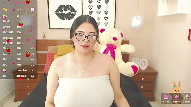 Snapshot of miss_linda_ chatting on January 22, 7:34 pm miss linda  online show from January 22, 7:34 pm