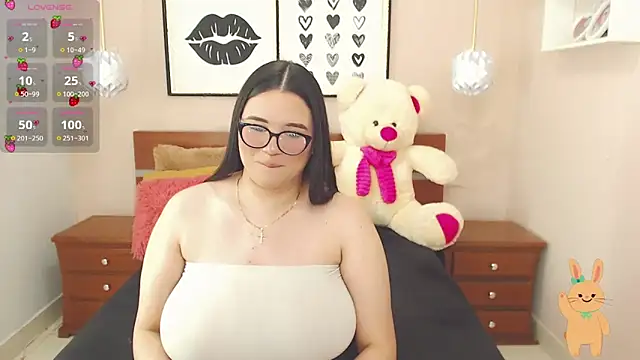Snapshot of miss_linda_ chatting on February 18, 7:30 pm miss linda  online show from February 18, 7:30 pm