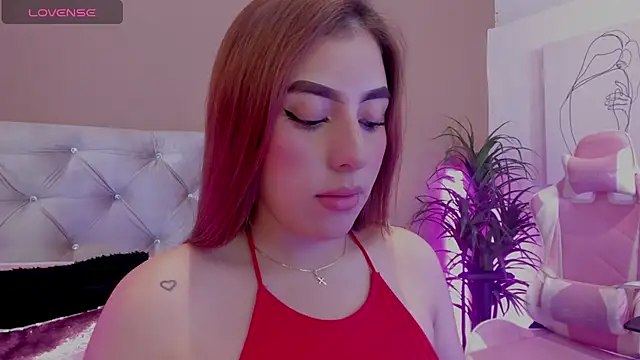 MaddyyLennon online show from January 24, 3:34 pm