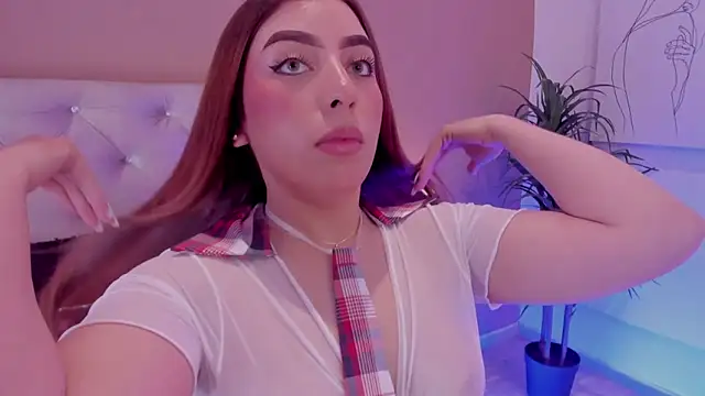 MaddyyLennon online show from February 19, 2:01 pm