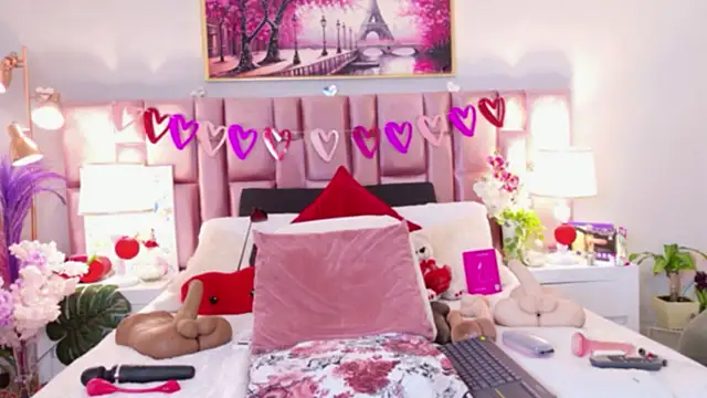 Snapshot of Anaa_Bellaa chatting on March 5, 12:23 pm Anaa Bellaa online show from March 5, 12:23 pm