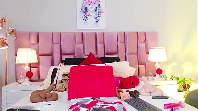Snapshot of Anaa_Bellaa chatting on April 10, 12:43 pm Anaa Bellaa online show from April 10, 12:43 pm