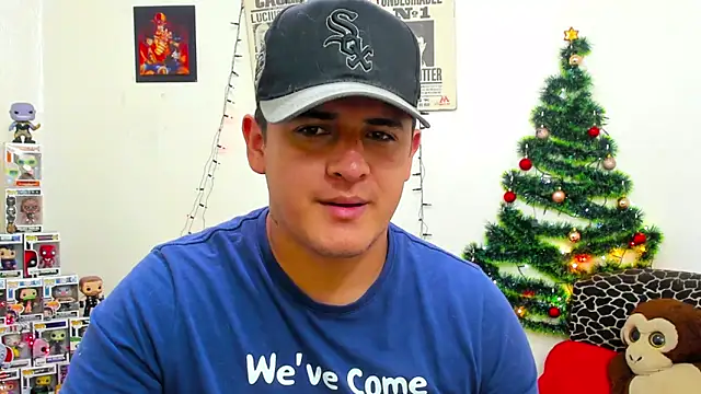 Snapshot of ney_22 chatting on December 17, 10:11 pm ney 22 online show from December 17, 10:11 pm