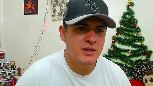 Snapshot of ney_22 chatting on December 20, 4:31 am ney 22 online show from December 20, 4:31 am