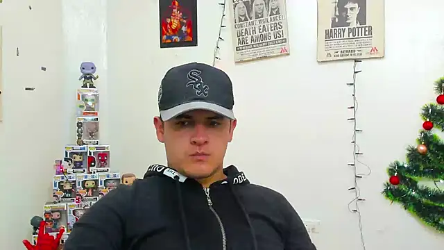 Snapshot of ney_22 chatting on December 20, 10:38 am ney 22 online show from December 20, 10:38 am