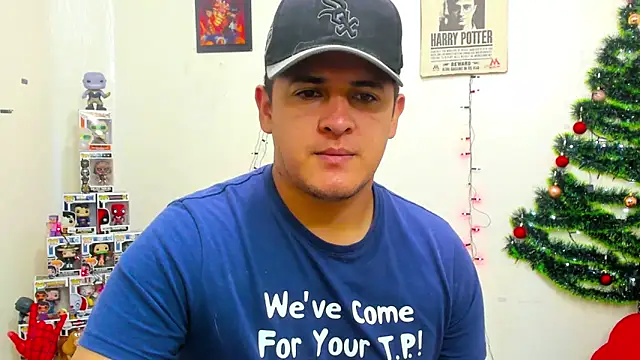 Snapshot of ney_22 chatting on December 21, 7:16 pm ney 22 online show from December 21, 7:16 pm