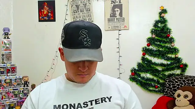 Snapshot of ney_22 chatting on December 24, 4:55 am ney 22 online show from December 24, 4:55 am