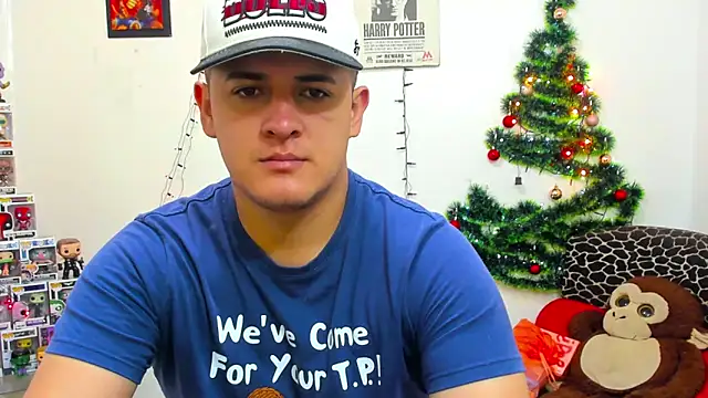 Snapshot of ney_22 chatting on December 30, 2:31 am ney 22 online show from December 30, 2:31 am