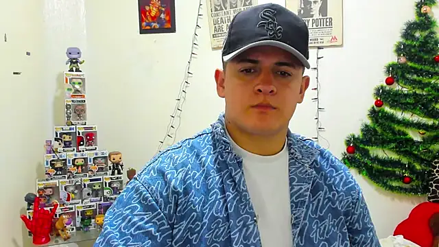 Snapshot of ney_22 chatting on December 31, 4:38 am ney 22 online show from December 31, 4:38 am