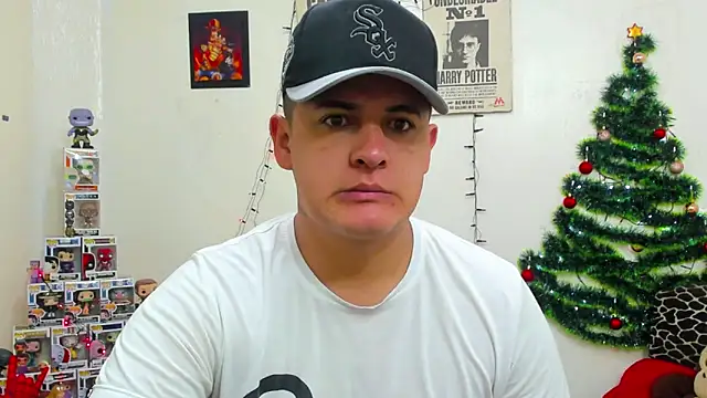 Snapshot of ney_22 chatting on December 31, 1:30 pm ney 22 online show from December 31, 1:30 pm