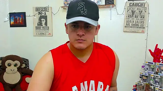 Snapshot of ney_22 chatting on January 15, 8:58 pm ney 22 online show from January 15, 8:58 pm