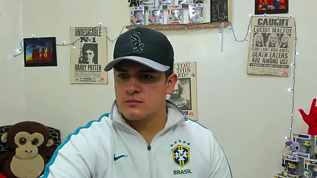 Snapshot of ney_22 chatting on January 16, 4:49 am ney 22 online show from January 16, 4:49 am