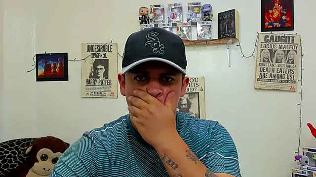 Snapshot of ney_22 chatting on January 19, 3:21 pm ney 22 online show from January 19, 3:21 pm