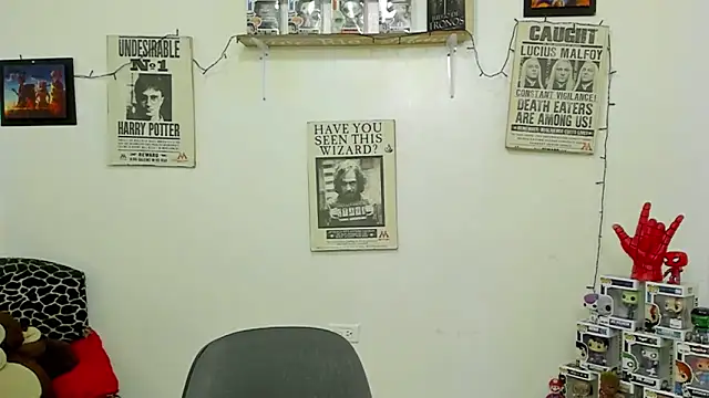 Snapshot of ney_22 chatting on January 22, 3:51 pm ney 22 online show from January 22, 3:51 pm