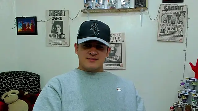 Snapshot of ney_22 chatting on January 24, 11:04 am ney 22 online show from January 24, 11:04 am