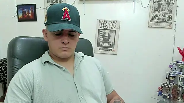 Snapshot of ney_22 chatting on January 28, 3:25 pm ney 22 online show from January 28, 3:25 pm