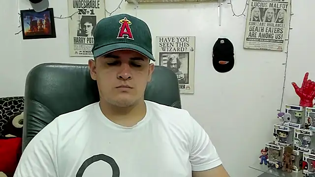 Snapshot of ney_22 chatting on February 3, 11:26 pm ney 22 online show from February 3, 11:26 pm