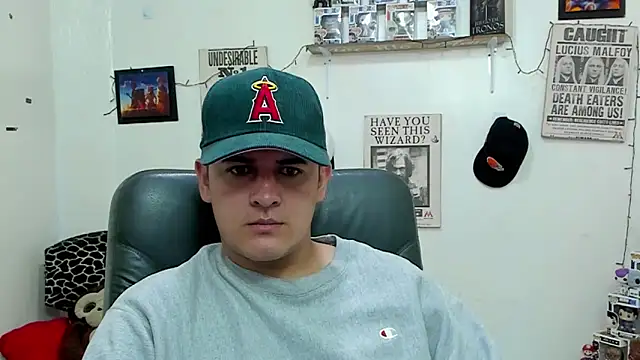 Snapshot of ney_22 chatting on February 12, 12:22 pm ney 22 online show from February 12, 12:22 pm