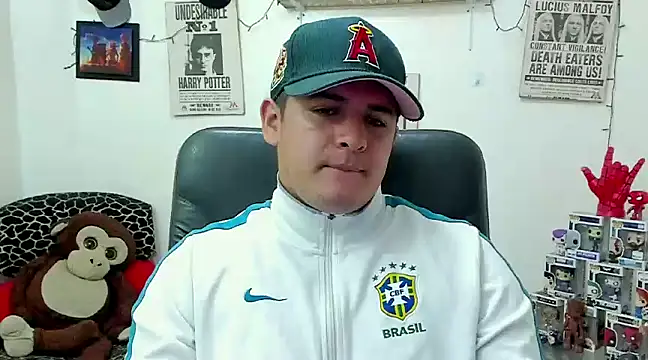 Snapshot of ney_22 chatting on February 22, 7:03 pm ney 22 online show from February 22, 7:03 pm