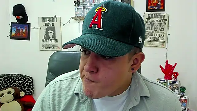 Snapshot of ney_22 chatting on March 9, 3:38 pm ney 22 online show from March 9, 3:38 pm