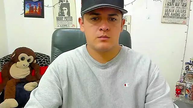 Snapshot of ney_22 chatting on March 22, 1:54 am ney 22 online show from March 22, 1:54 am