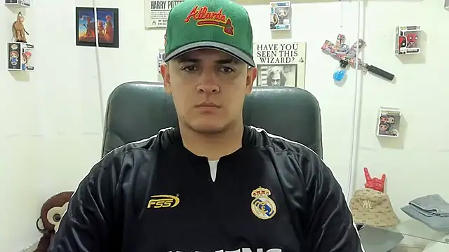 Snapshot of ney_22 chatting on September 11, 2:22 am ney 22 online show from September 11, 2:22 am