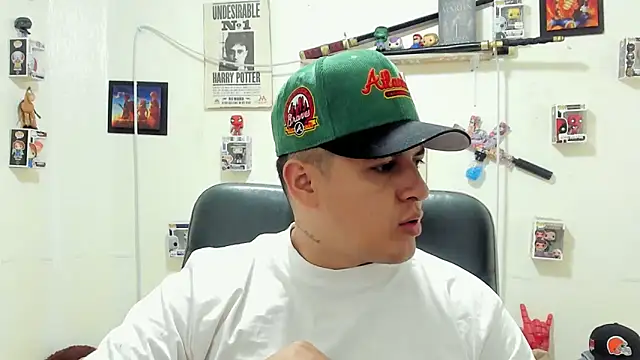 Snapshot of ney_22 chatting on September 16, 1:28 am ney 22 online show from September 16, 1:28 am