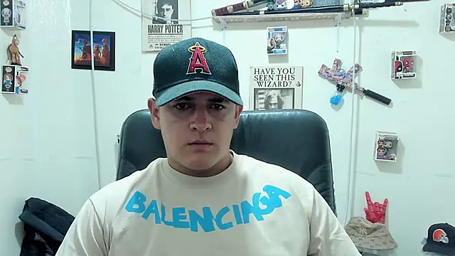 Snapshot of ney_22 chatting on September 19, 4:36 am ney 22 online show from September 19, 4:36 am