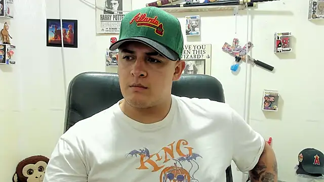 Snapshot of ney_22 chatting on September 24, 12:47 am ney 22 online show from September 24, 12:47 am