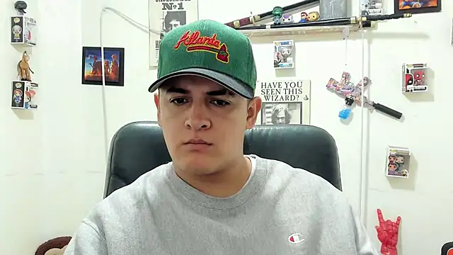 Snapshot of ney_22 chatting on October 4, 11:47 pm ney 22 online show from October 4, 11:47 pm