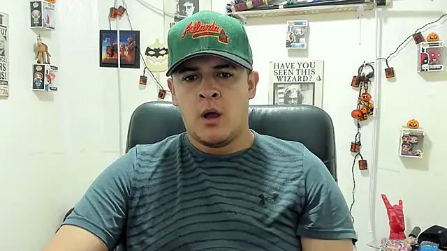 Snapshot of ney_22 chatting on October 23, 9:52 am ney 22 online show from October 23, 9:52 am