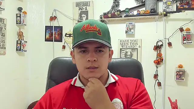 Snapshot of ney_22 chatting on October 24, 8:27 pm ney 22 online show from October 24, 8:27 pm