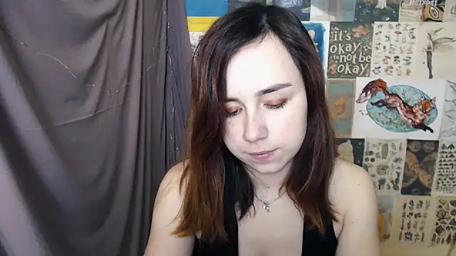VeryVeryVeryShy  online show from December 12, 8:36 am