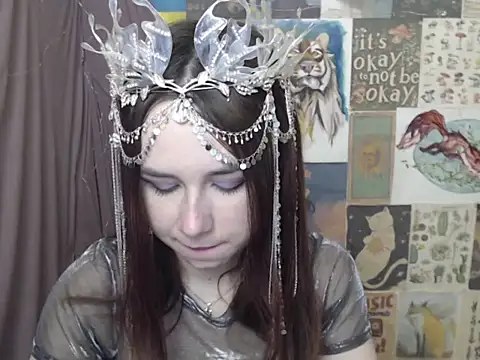 VeryVeryVeryShy  online show from February 4, 6:52 am