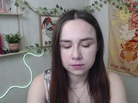 Snapshot of VeryVeryVeryShy_ chatting on April 17, 5:54 am VeryVeryVeryShy online show from April 17, 5:54 am