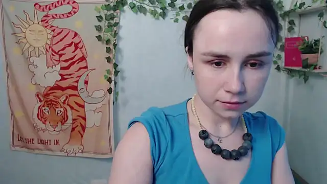 VeryVeryVeryShy  online show from July 1, 5:42 am