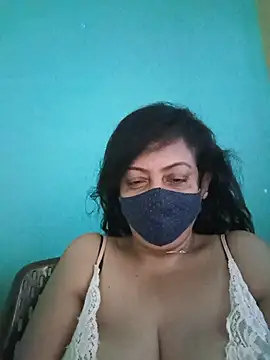 Snapshot of love_suman chatting on July 22, 12:57 am love suman online show from July 22, 12:57 am