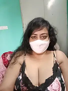 Snapshot of love_suman chatting on July 28, 11:17 am love suman online show from July 28, 11:17 am
