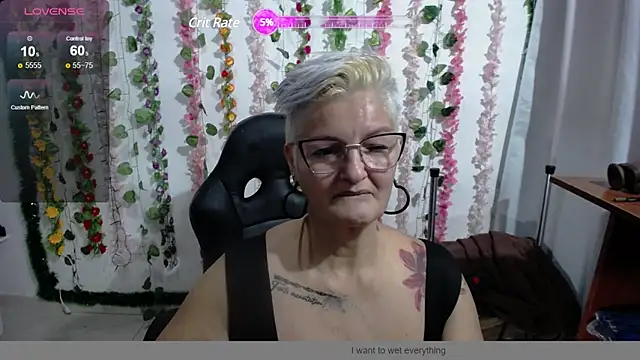 bety-cum2 online show from December 8, 3:24 pm