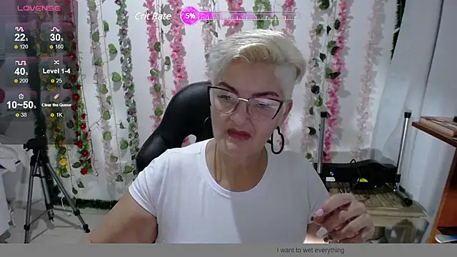 bety-cum2 online show from December 14, 10:50 pm