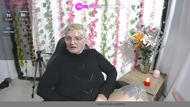 bety-cum2 online show from December 22, 9:44 am