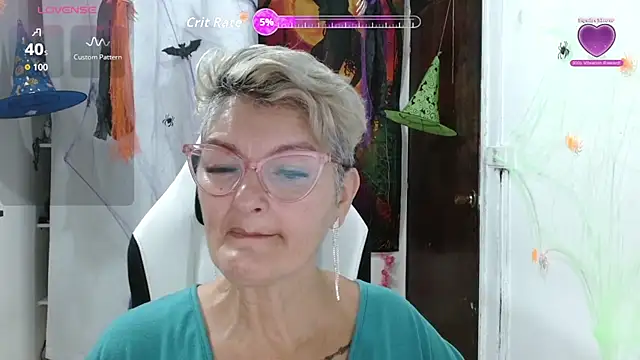 bety-cum2 online show from October 11, 9:30 am