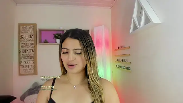 little antonela online show from December 5, 6:33 pm